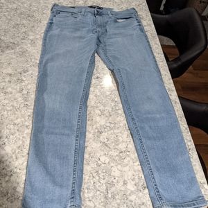 Hollister jeans 32/30